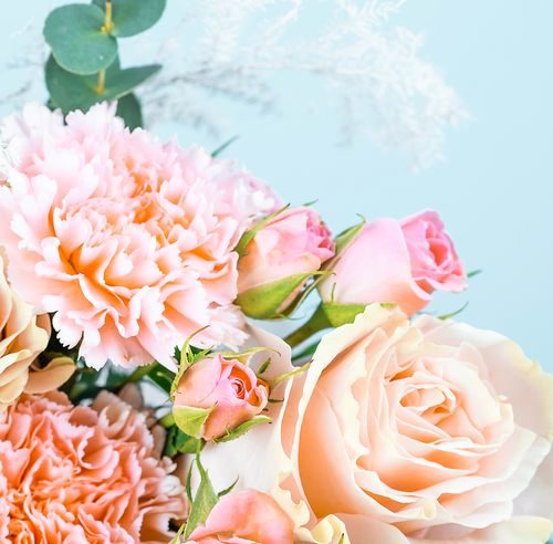 best wedding flowers by month